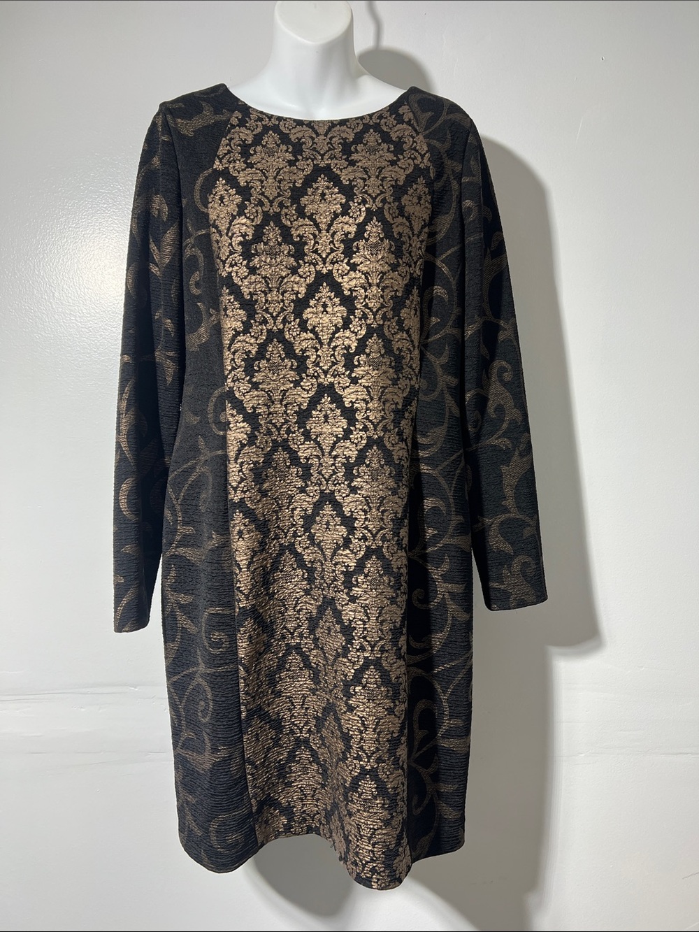 ANTONIO MELANI Black and Gold Damask Long Sleeve Shift Dress